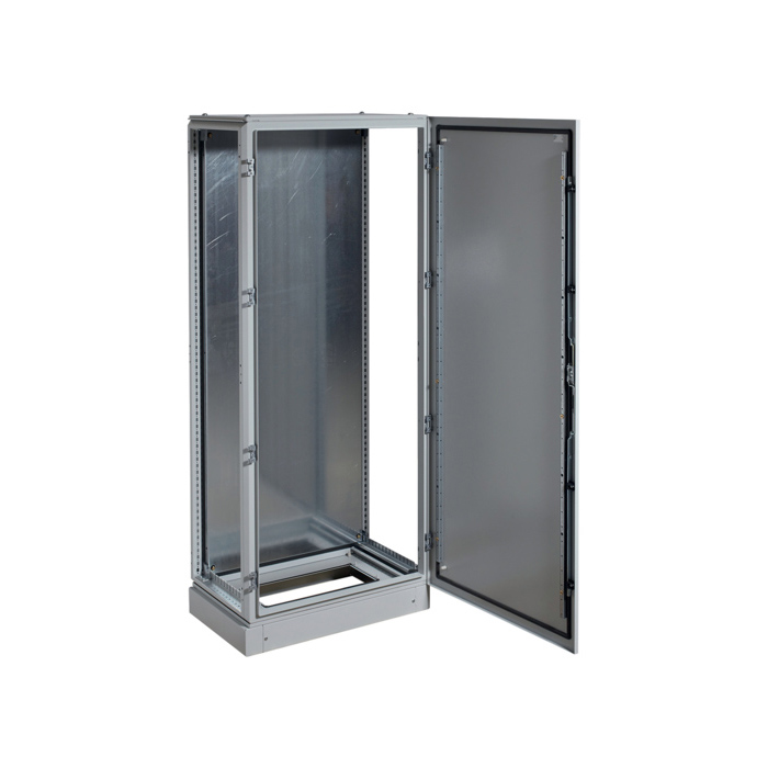 Samostojeći metalni ormar sa postoljem i montažnom pločom, dimenzija 1900x800x500mm